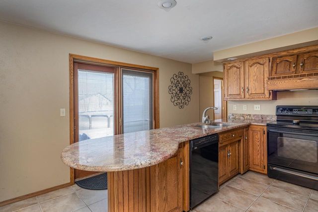 1567 OLD SCHOOL PLACE, Greenleaf, WI 54126