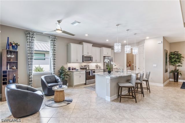 856 NE 6TH AVE, Cape Coral, FL 33909
