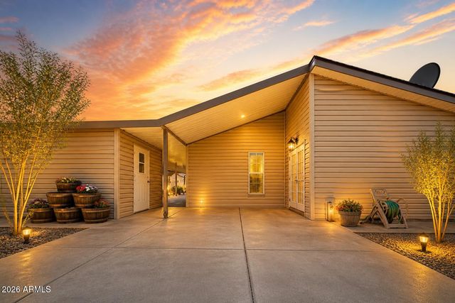 3301 S GOLDFIELD Road 1034, Apache Junction, AZ 85119