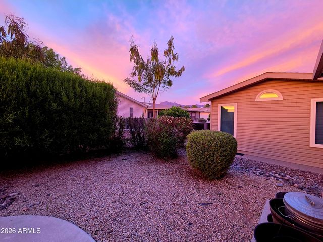 3301 S GOLDFIELD Road 1034, Apache Junction, AZ 85119