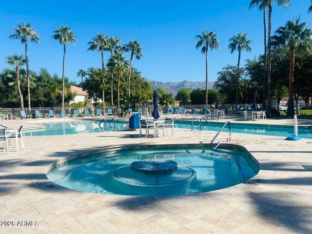 3301 S GOLDFIELD Road 1034, Apache Junction, AZ 85119