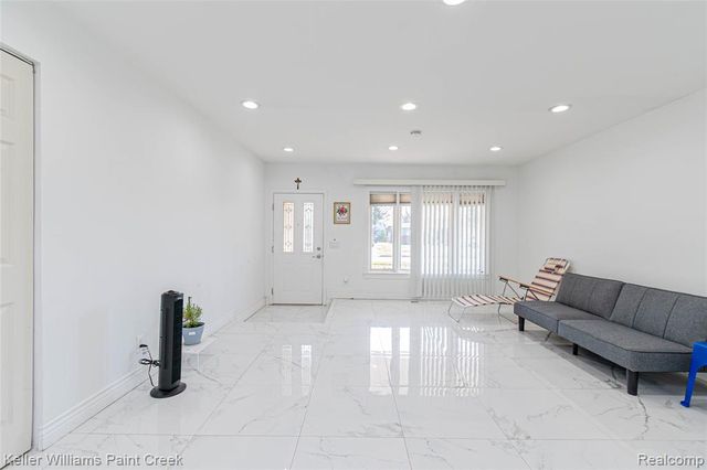 33849 Clifton Drive, Sterling Heights, MI 48310