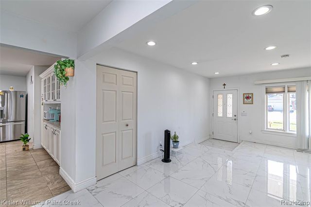 33849 Clifton Drive, Sterling Heights, MI 48310