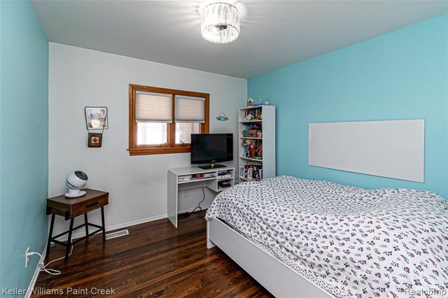 33849 Clifton Drive, Sterling Heights, MI 48310