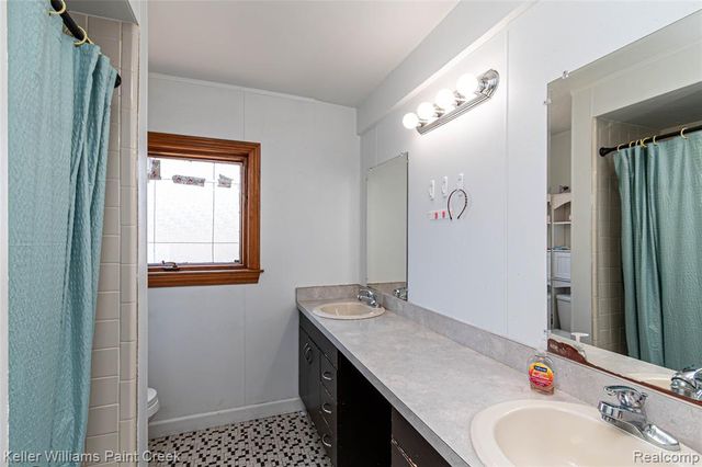 33849 Clifton Drive, Sterling Heights, MI 48310