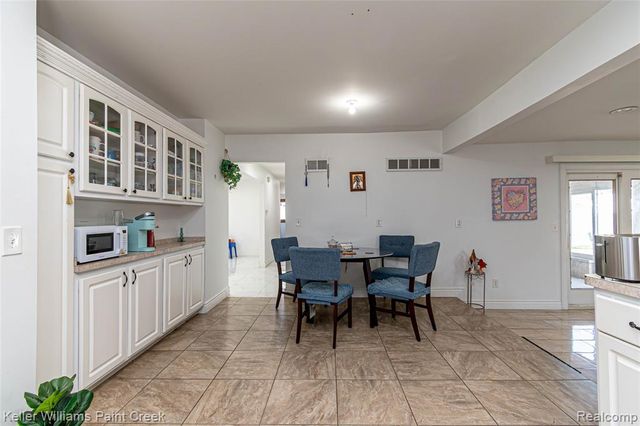 33849 Clifton Drive, Sterling Heights, MI 48310