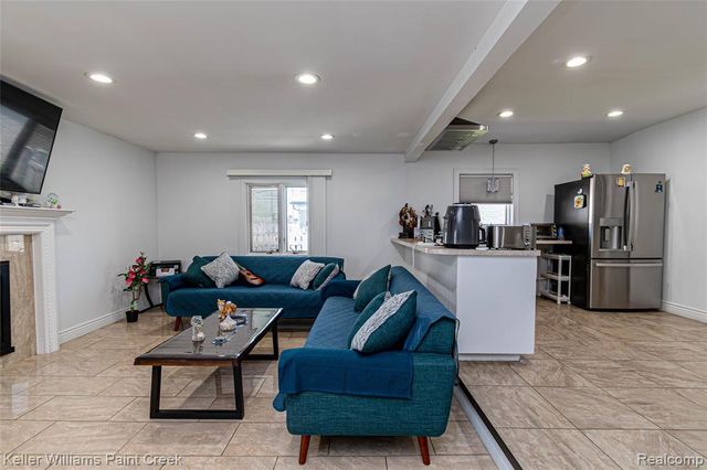 33849 Clifton Drive, Sterling Heights, MI 48310