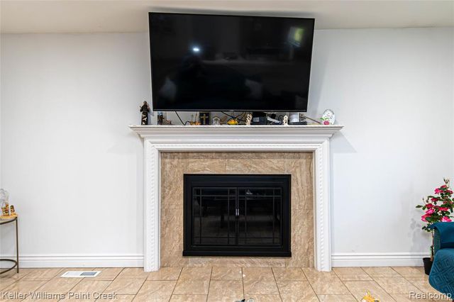 33849 Clifton Drive, Sterling Heights, MI 48310