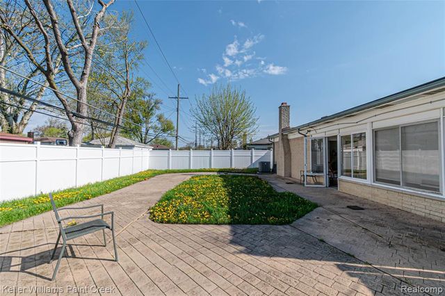 33849 Clifton Drive, Sterling Heights, MI 48310