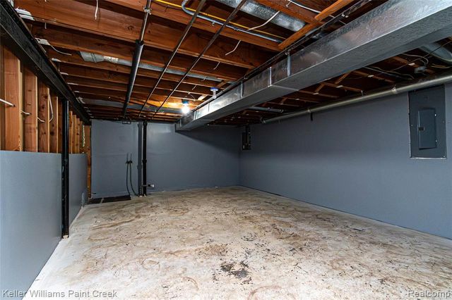 33849 Clifton Drive, Sterling Heights, MI 48310