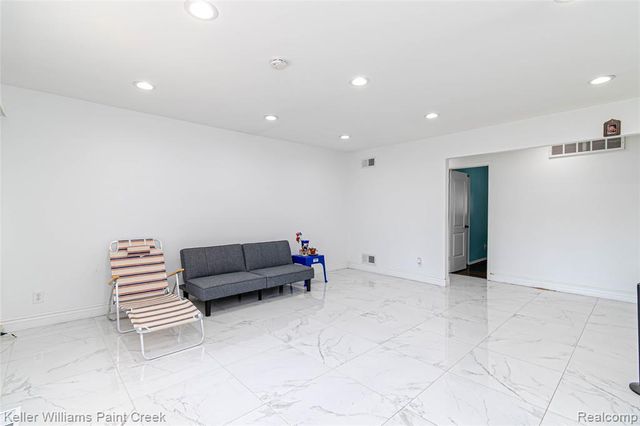 33849 Clifton Drive, Sterling Heights, MI 48310