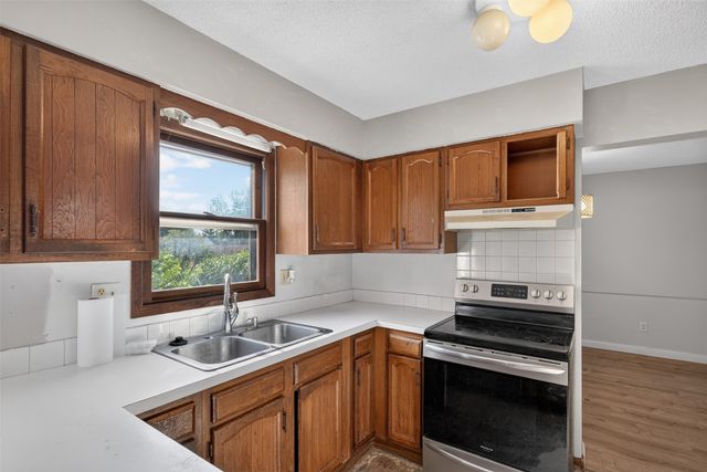 415 25th Avenue SW, Altoona, IA 50009