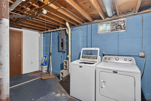 415 25th Avenue SW, Altoona, IA 50009