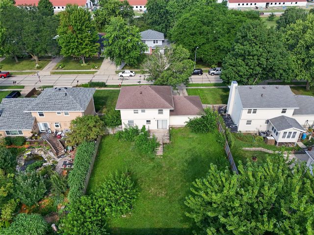 415 25th Avenue SW, Altoona, IA 50009