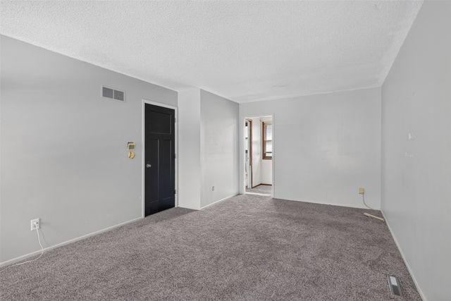 415 25th Avenue SW, Altoona, IA 50009