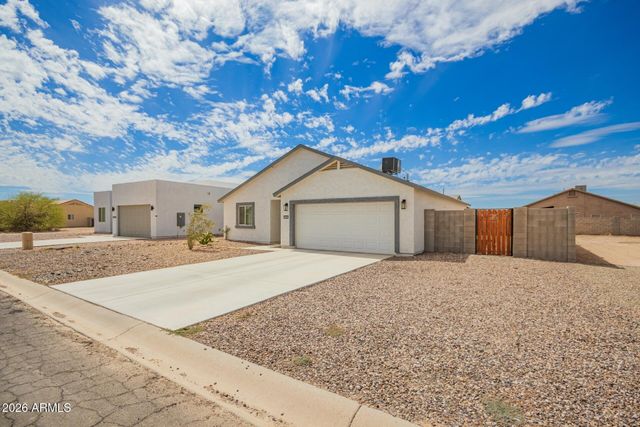 15180 S Diablo Road, Arizona City, AZ 85123