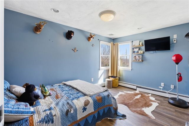 52 Viking Drive, Portsmouth, RI 02871