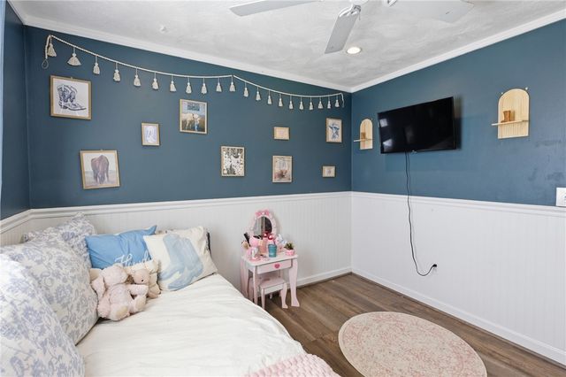 52 Viking Drive, Portsmouth, RI 02871