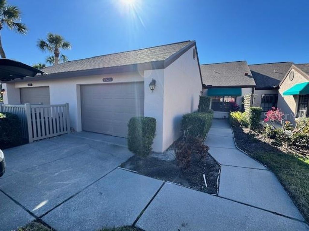 5924 CLUBSIDE DRIVE, Sarasota, FL 34243