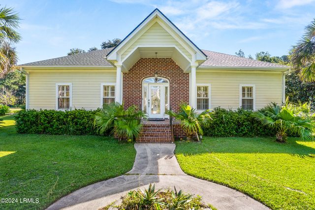 27 E National Boulevard, Beaufort, SC 29907