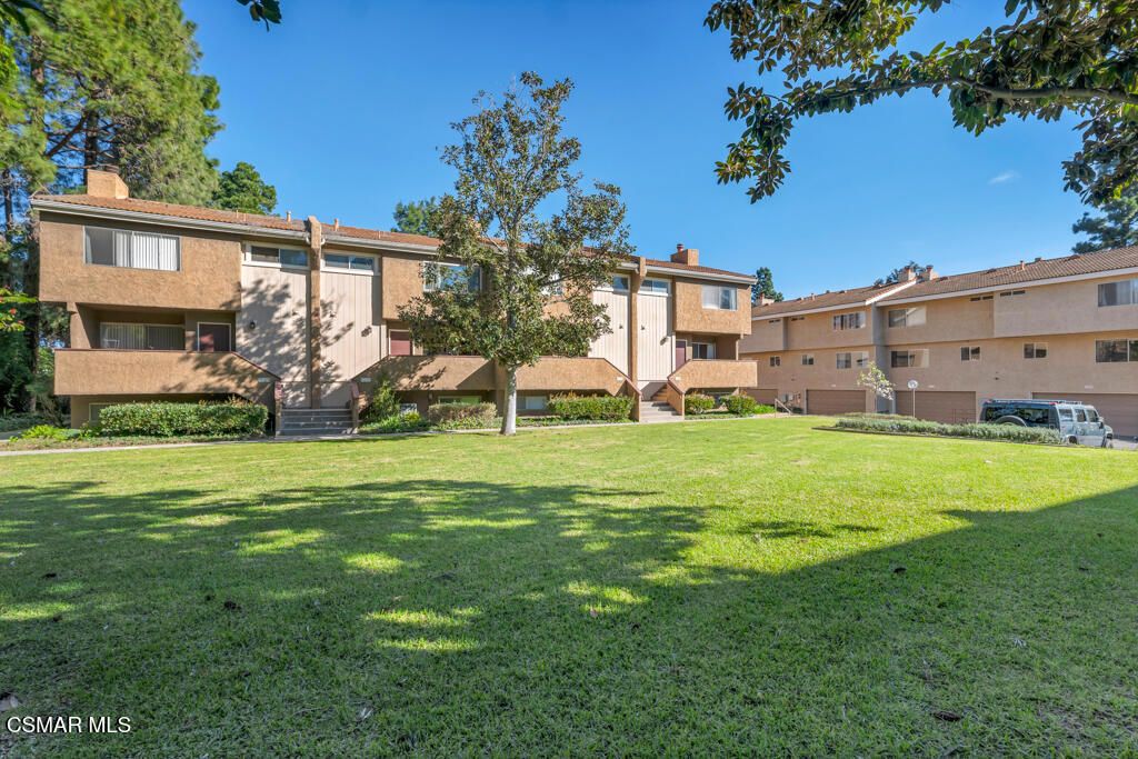 Image 28 of property listing at 2103 Euclid Avenue, Camarillo, CA 93010