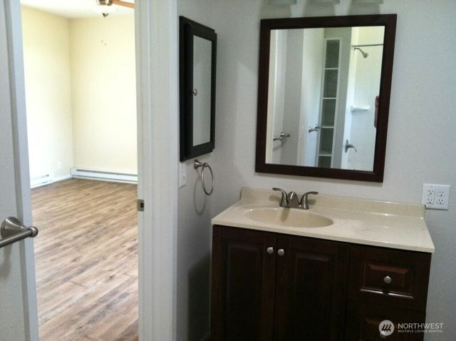 81 B Golden Road, Oroville, WA 98844