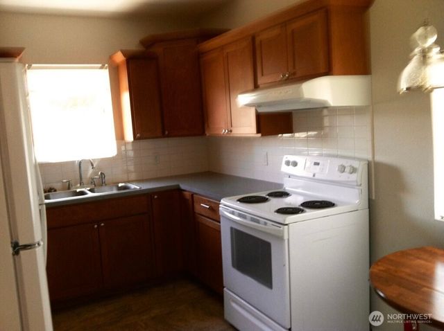 81 B Golden Road, Oroville, WA 98844