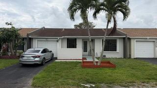 5460 S Lakewood Cir S C, Margate, FL 33063