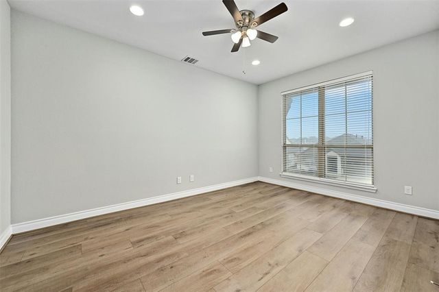 132 Santa Maria ST, Georgetown, TX 78628