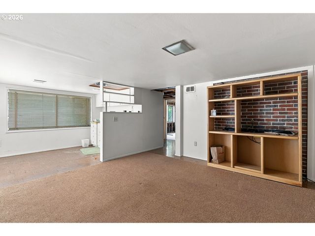 15205 Se LEE Ave, Milwaukie, OR 97267