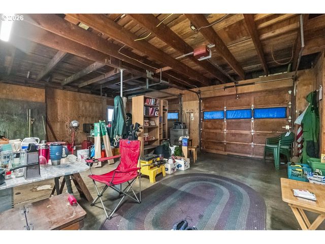 15205 Se LEE Ave, Milwaukie, OR 97267