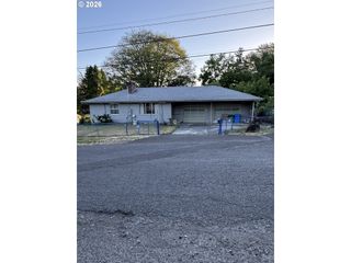 15205 Se LEE Ave, Milwaukie, OR 97267