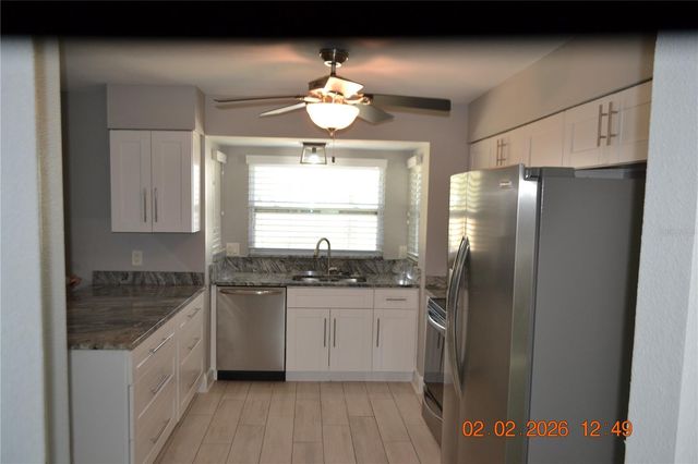 6204 W KNIGHTS GRIFFIN ROAD, Plant City, FL 33565