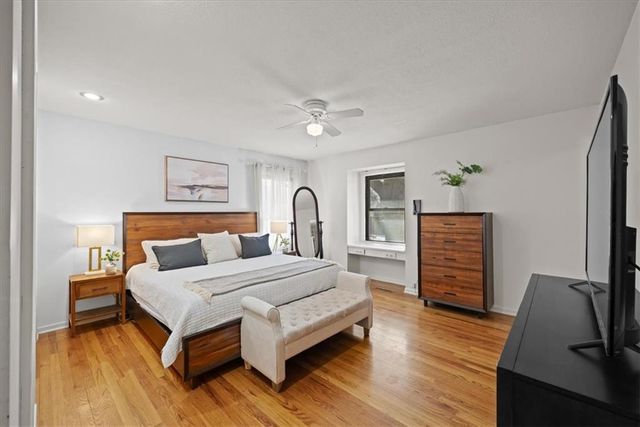 1404 SW Charleston Avenue, Lee's Summit, MO 64081