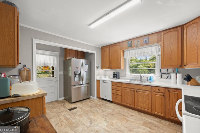148 Moreland Avenue, Toccoa, GA 30577