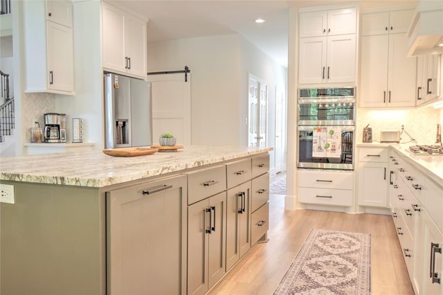 15508 Crown Oaks Drive, Montgomery, TX 77316