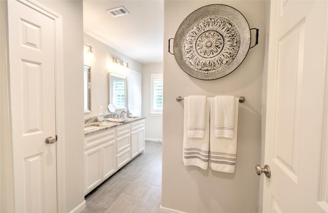 15508 Crown Oaks Drive, Montgomery, TX 77316
