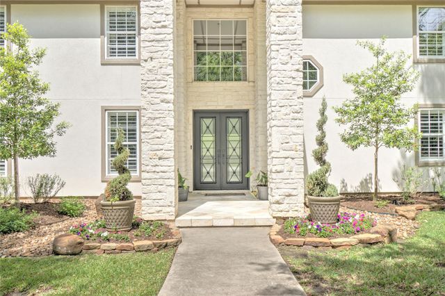 15508 Crown Oaks Drive, Montgomery, TX 77316