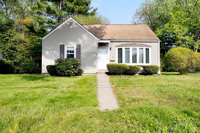 14 Hillside Avenue, South Hadley, MA 01075