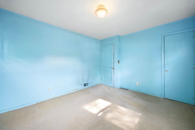 14 Hillside Avenue, South Hadley, MA 01075