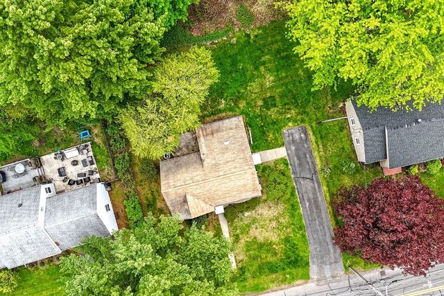 14 Hillside Avenue, South Hadley, MA 01075