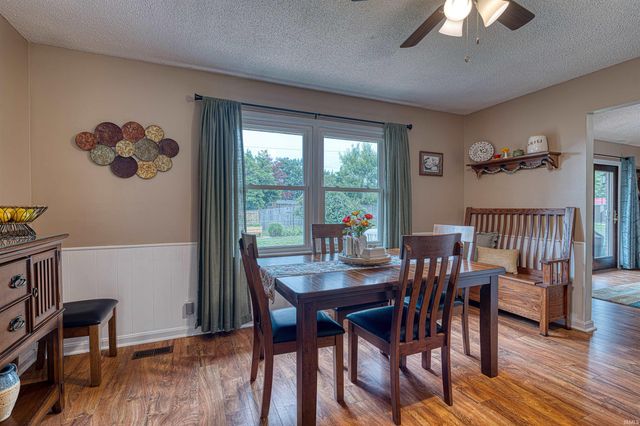 7888 Meadow Lane, Newburgh, IN 47630
