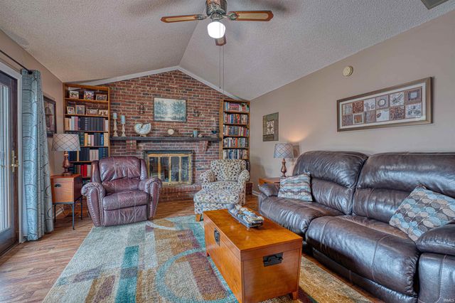 7888 Meadow Lane, Newburgh, IN 47630