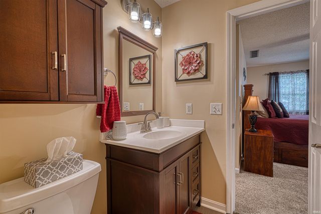 7888 Meadow Lane, Newburgh, IN 47630