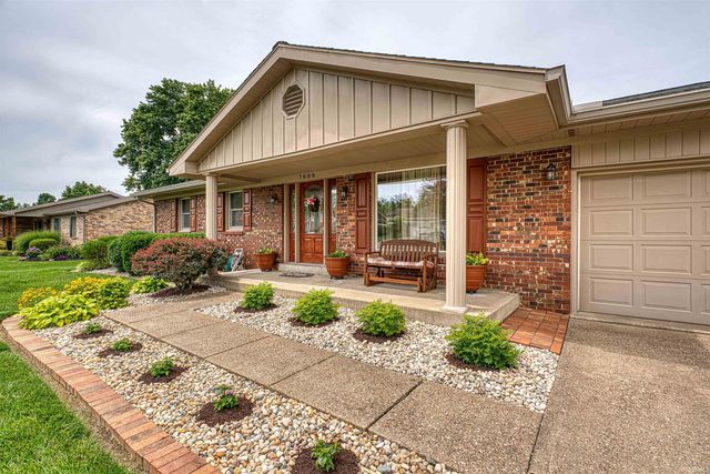 7888 Meadow Lane, Newburgh, IN 47630