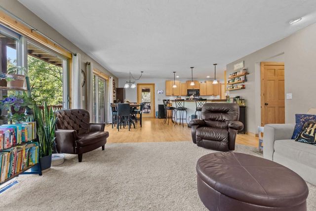 218 EMILY WAY, Hortonville, WI 54944