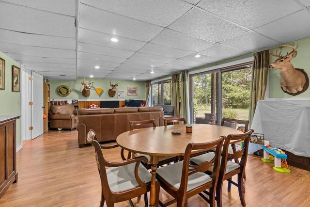 218 EMILY WAY, Hortonville, WI 54944