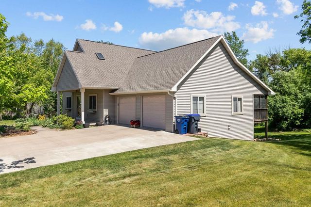 218 EMILY WAY, Hortonville, WI 54944