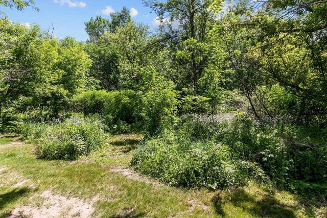 218 EMILY WAY, Hortonville, WI 54944