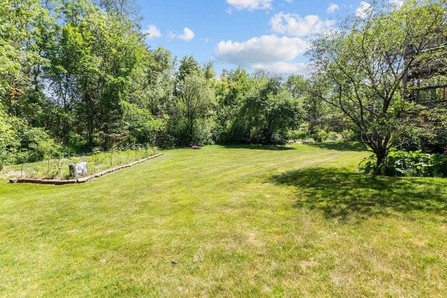 218 EMILY WAY, Hortonville, WI 54944
